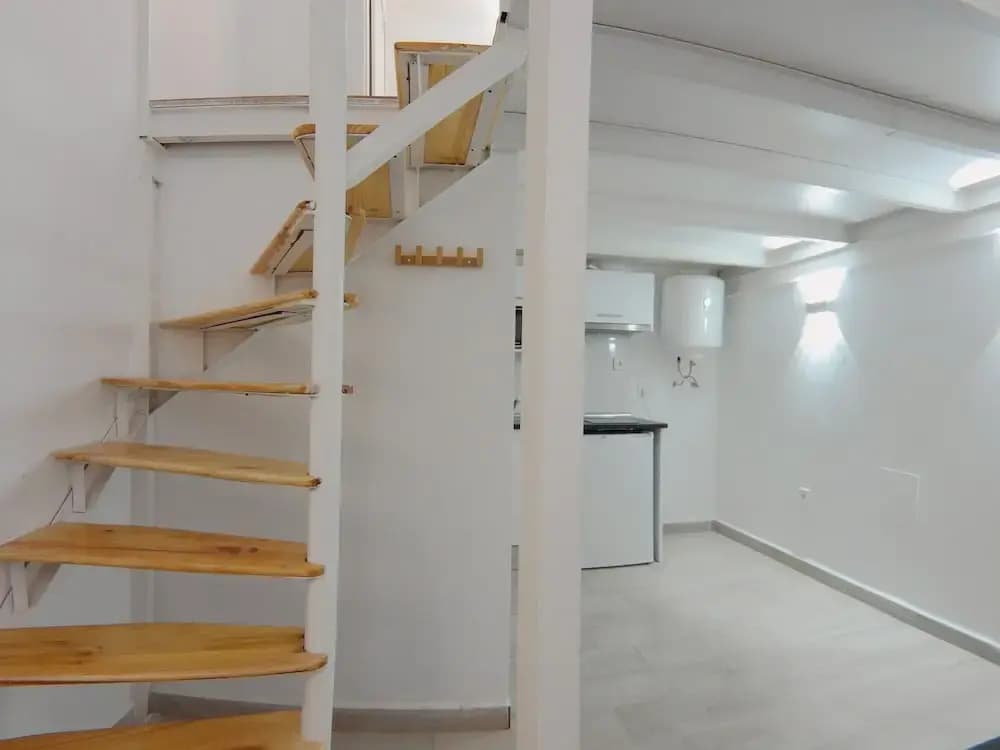 Duplex con cama de 135cm, A/C. WiFi metro Plaza Eiptica - photo 10