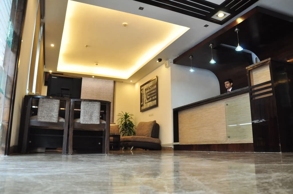 Hotel Blue Stone - Nehru Place - photo 2