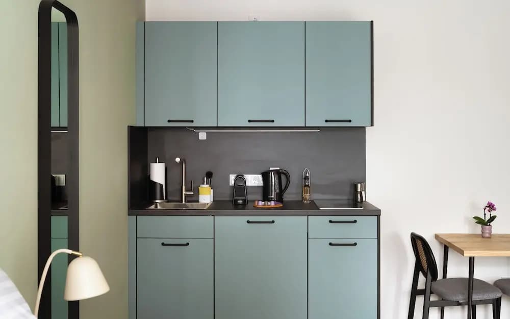 Limehome Vienna Vivenotgasse - photo 21