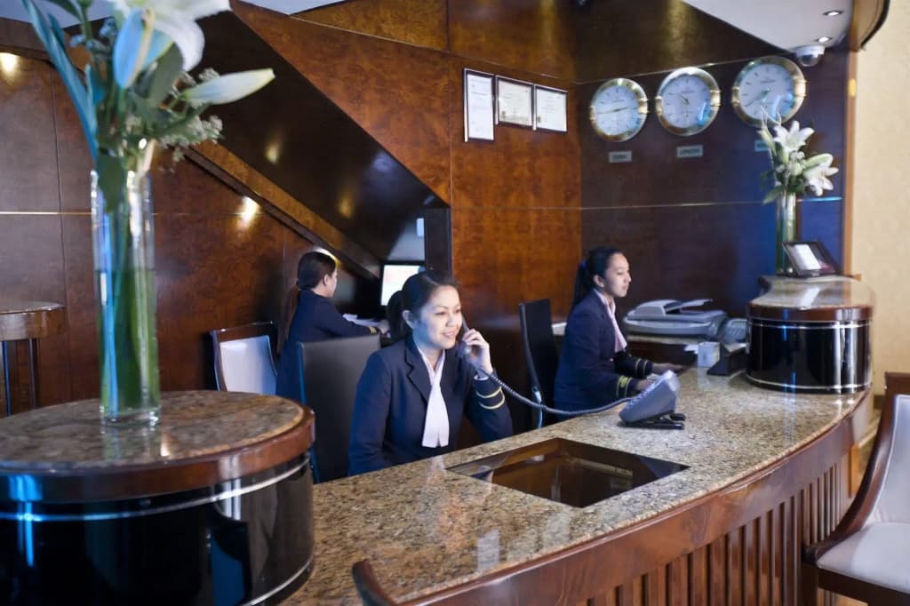 Broadway Hotel - photo 24
