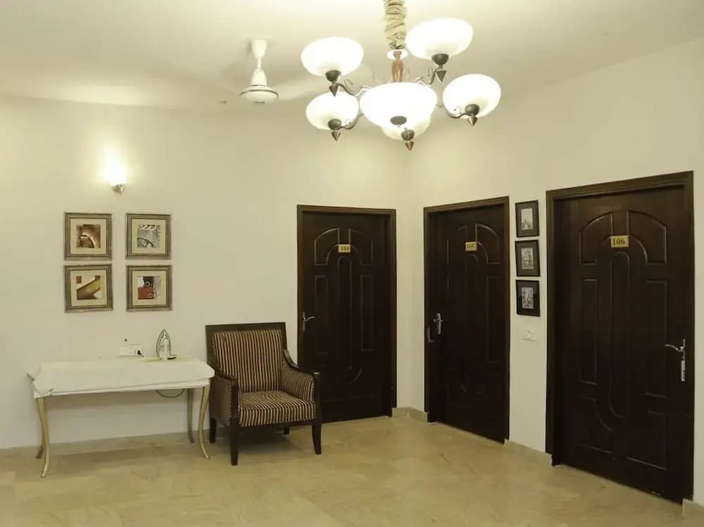 Van Xuan Hotel - photo 17