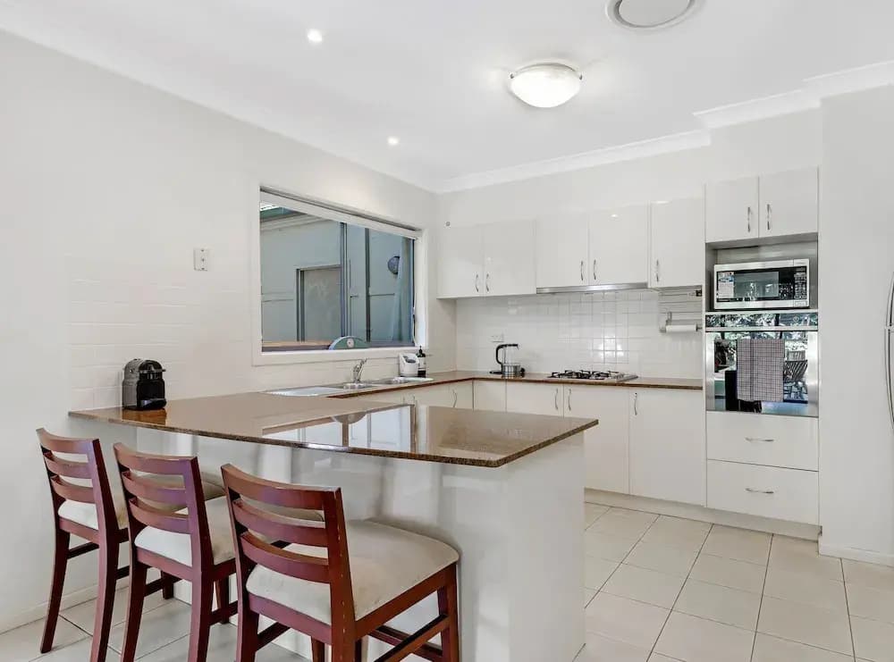 Kozyguru | Westleigh | 4 Bed Room | Free Parking - photo 10