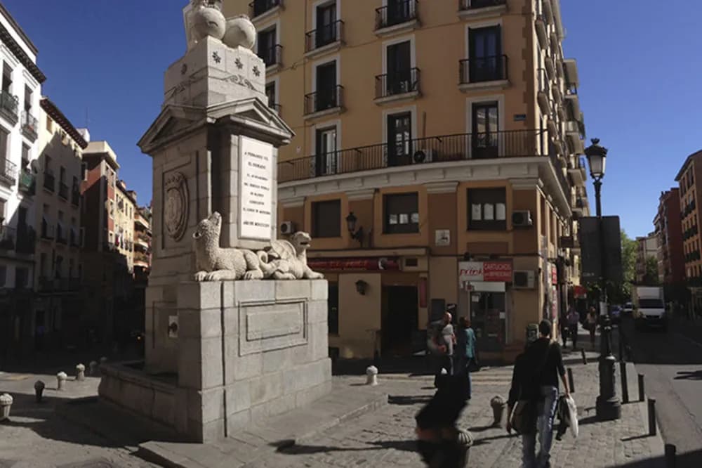 Apartamentos Puerta Del Sol - Plaza Mayo - photo 1