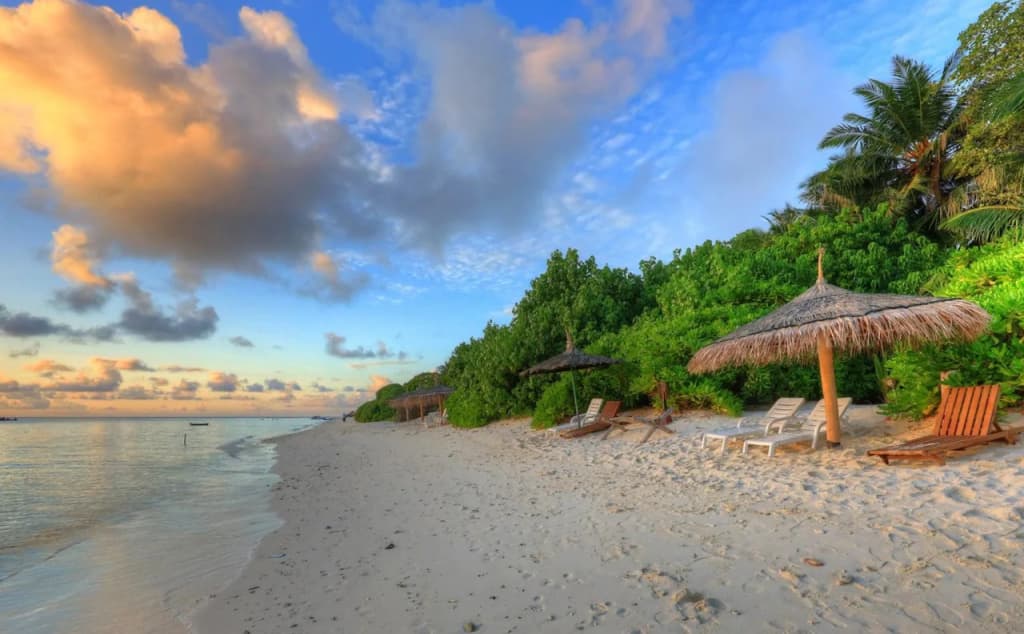 Beach Villa Ukulhas - photo 10