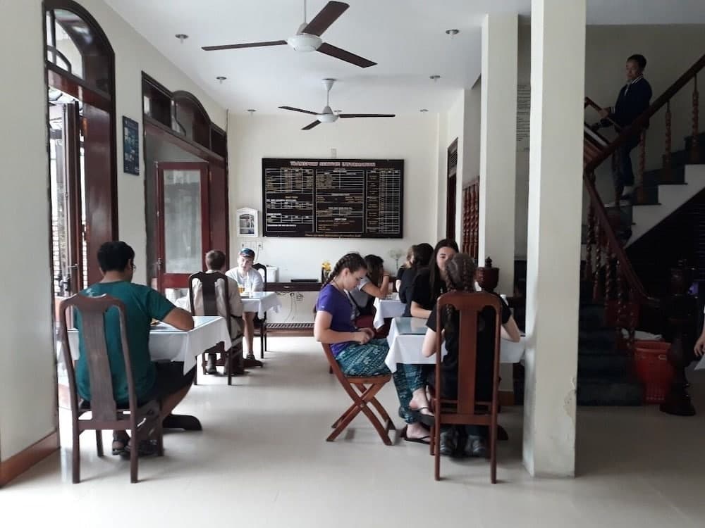 Nhi Trung Hotel - photo 14