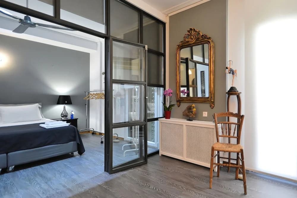 Plaka Elegant Apartment - photo 19