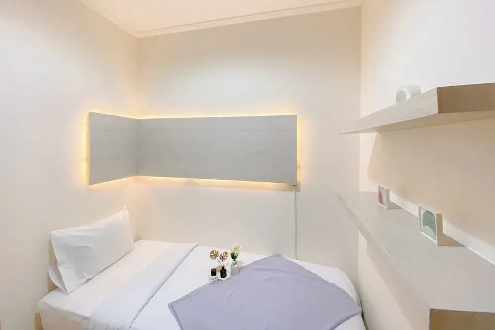 Wonderful And Homey 2Br Apartment At Menteng Park - photo 12