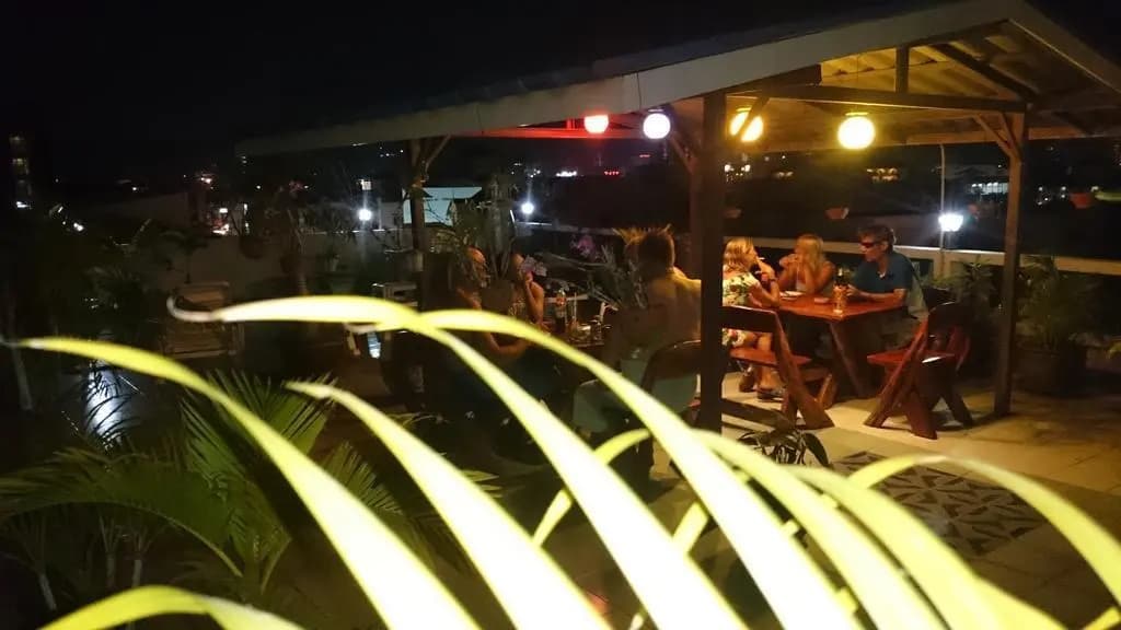 River Hotel - photo 15