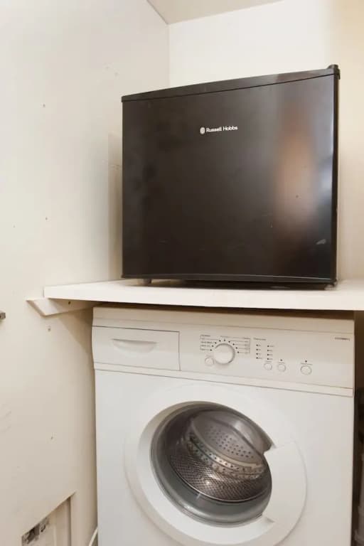 Oxford Street Soho Fitzrovia BasicStudio - photo 14
