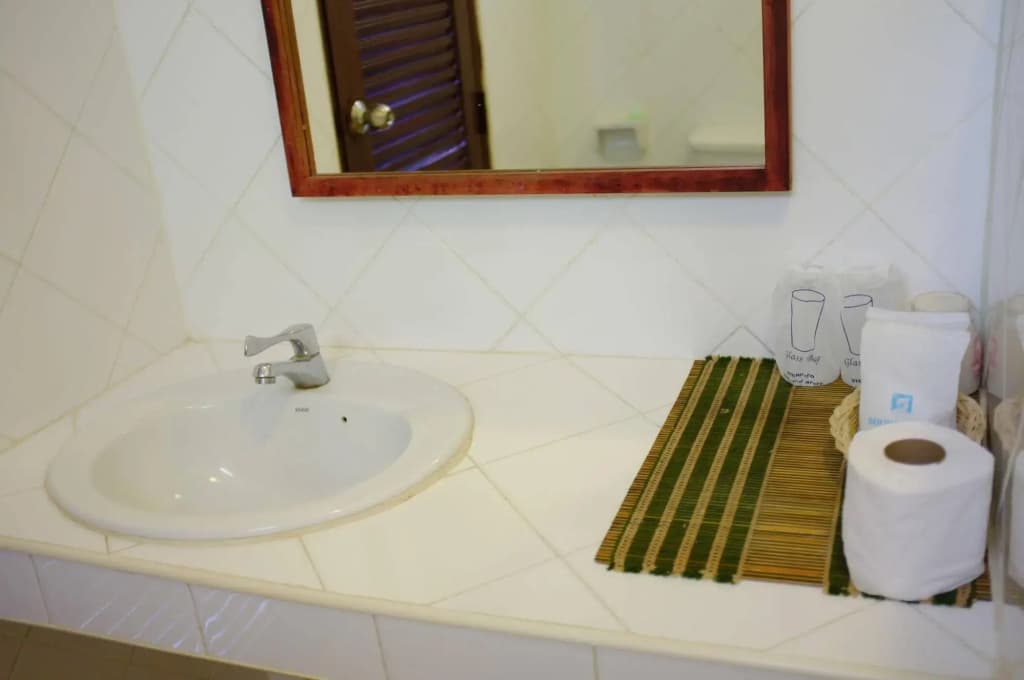 Thaniza Beachfront Resort - photo 9