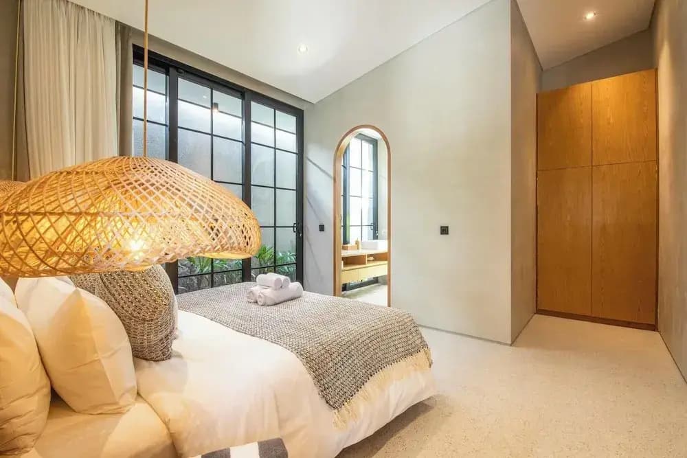 Stylish 5BR Boho Hideaway, 5 Min From Bingin Beach - photo 32