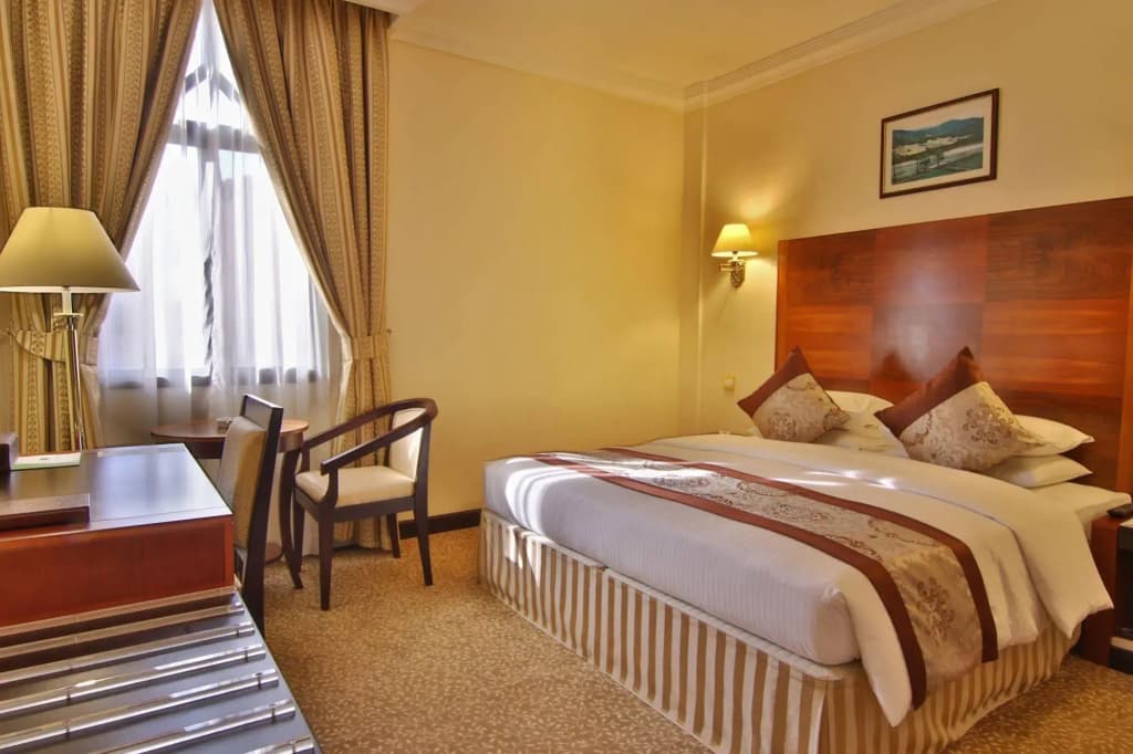 Majan Continental Hotel - photo 3