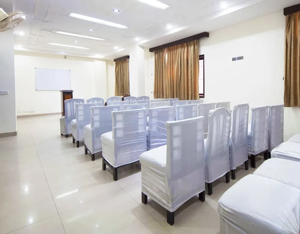 Hotel Delhi Darbar - photo 15