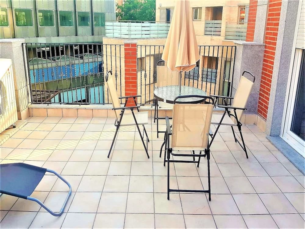 MC YOLO Apartamentos Espacio América - photo 12