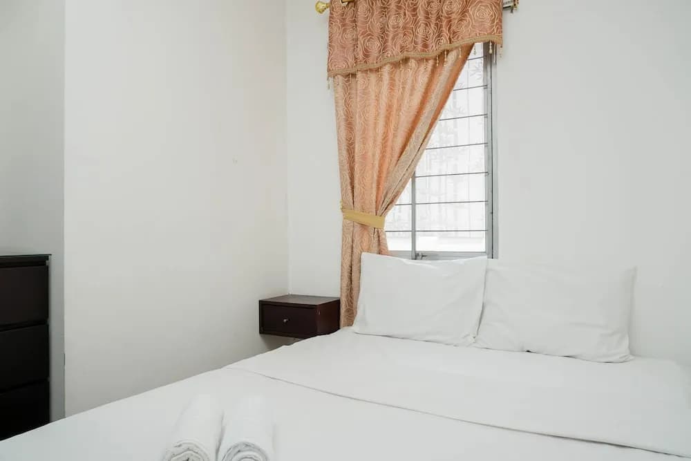 Classic and Warm 2BR Gading Mediterania Apartment - main photo