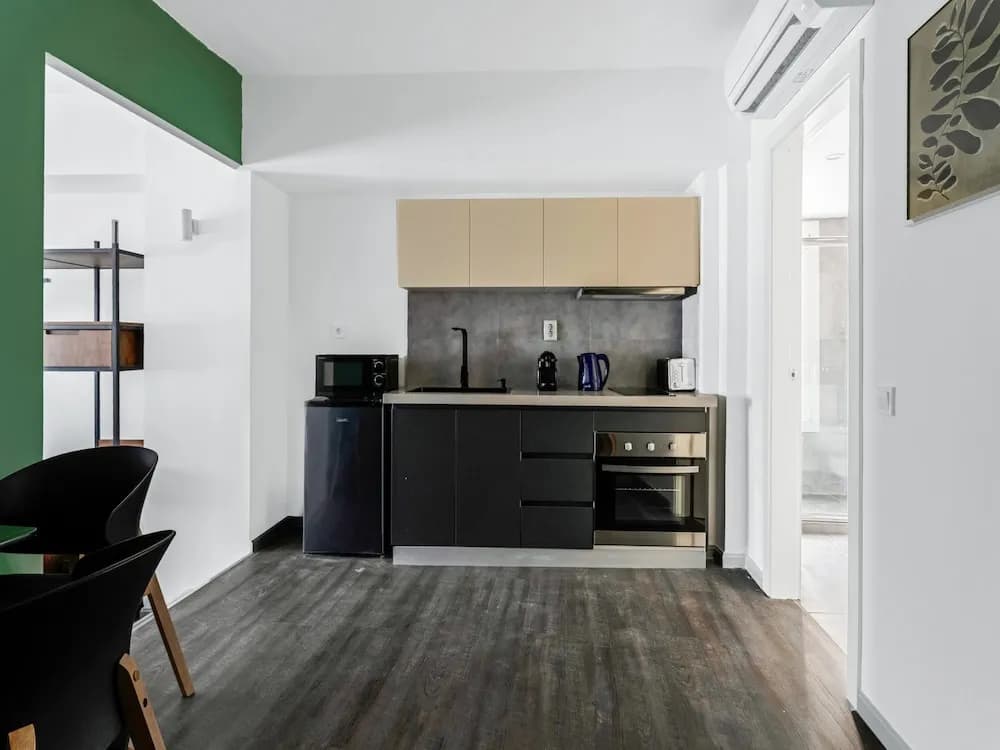 Sanders Center - Nice Studio Apartment - photo 12