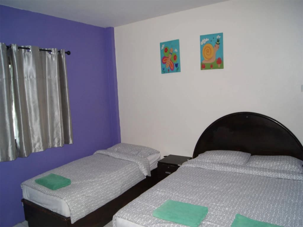 Pineapple Guesthouse Karon - photo 2