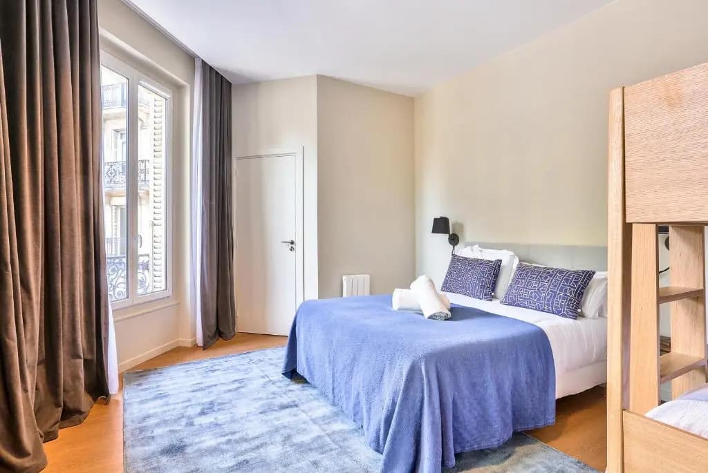 119 - Urban Spacious Apartment Sebastopol - photo 4