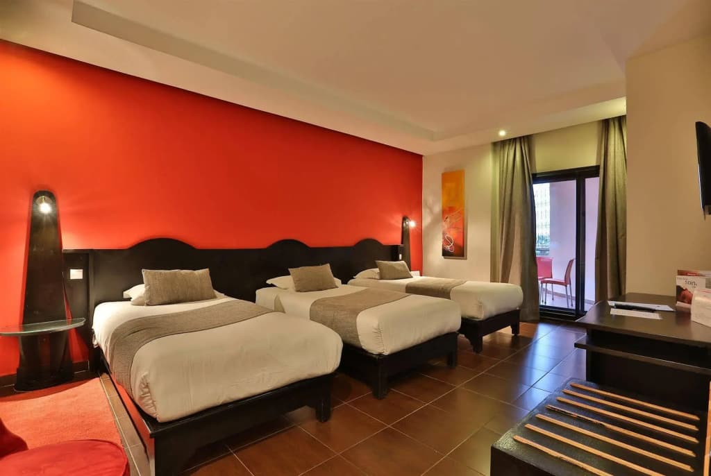 Red Hotel - photo 3