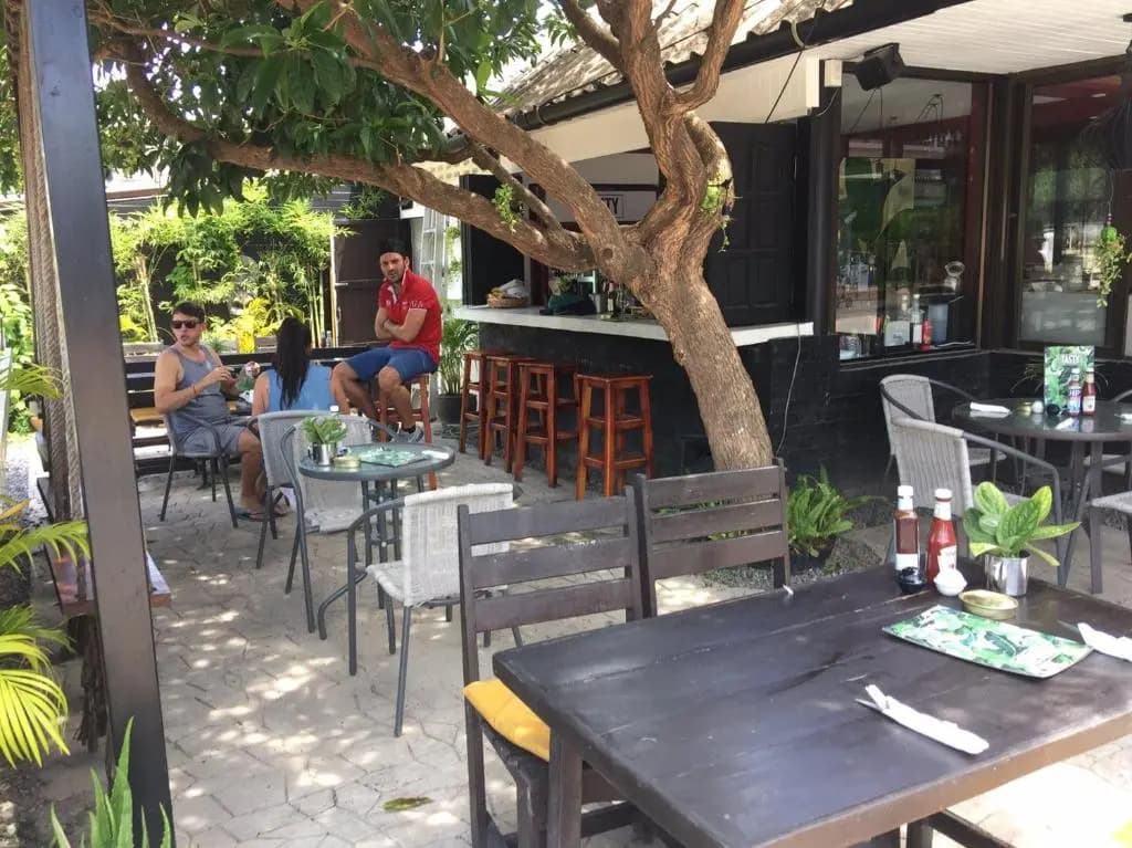 Panupong Hotel - photo 16