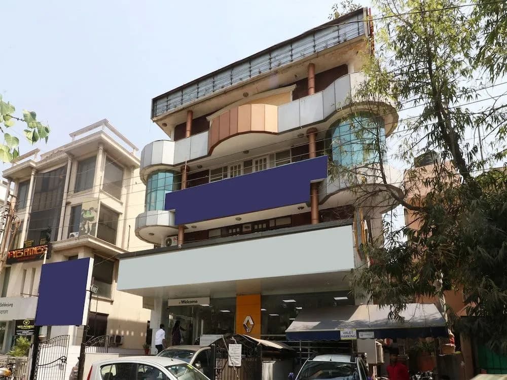 OYO 13451 Star Corporate Avenue - photo 1