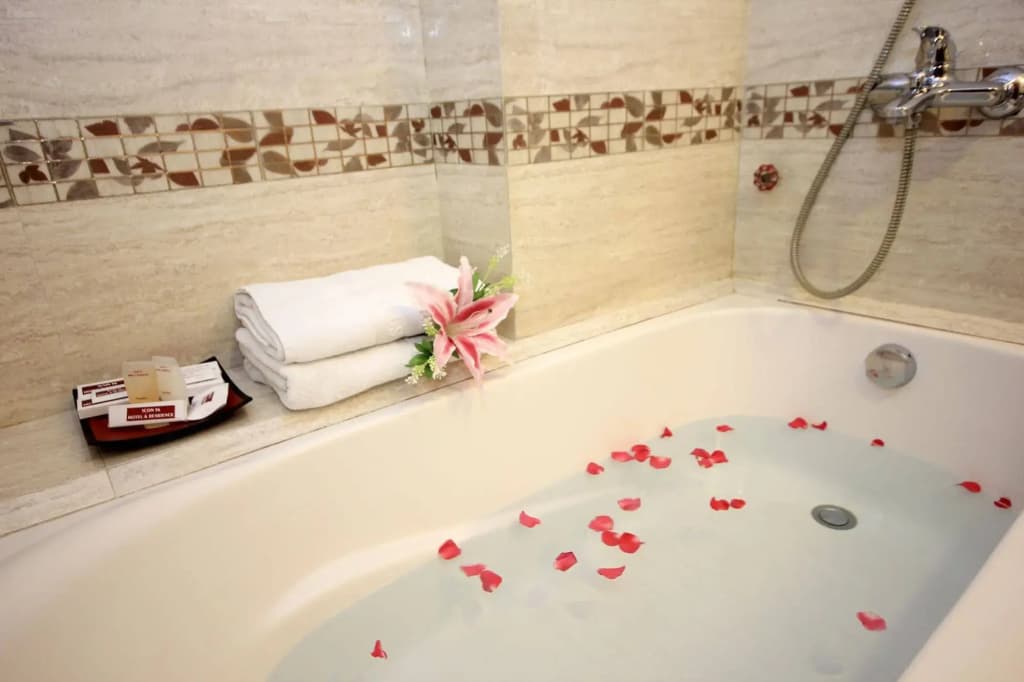 Romantique Hotel De Hanoi - photo 8