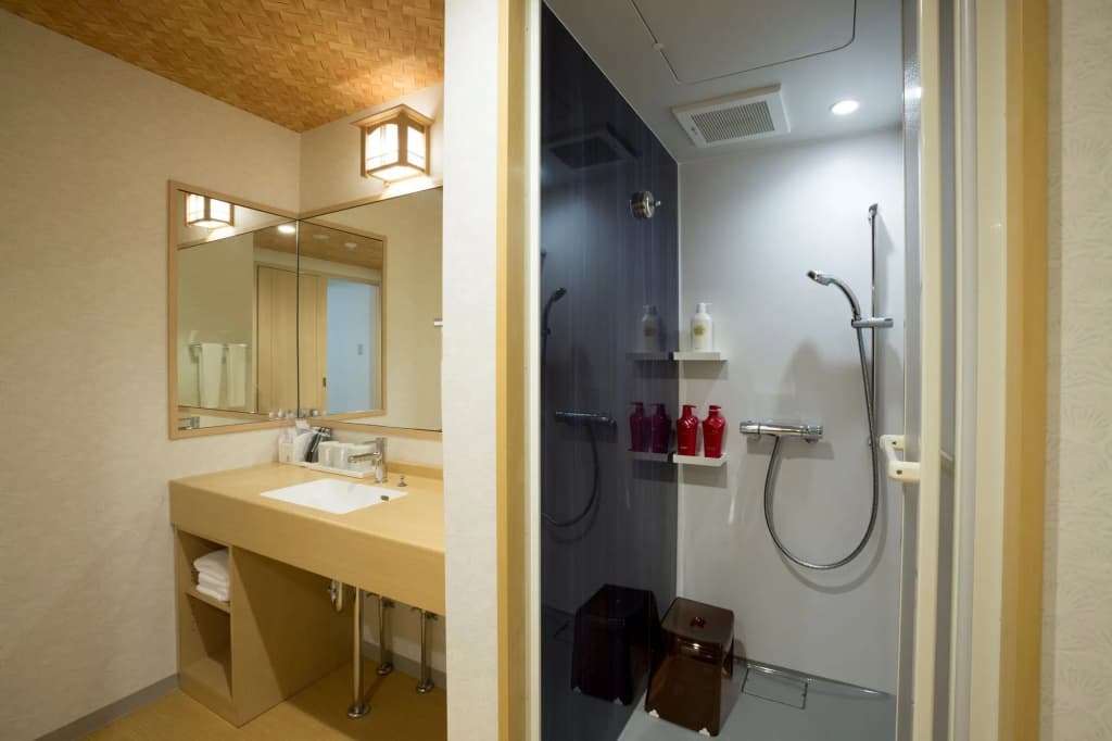 Hot Spring OSAKA HINODE HOTEL NIPPONBASHI - photo 9