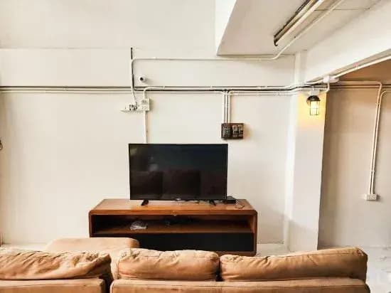 Deep Sleep Hostel Bangkok - photo 5
