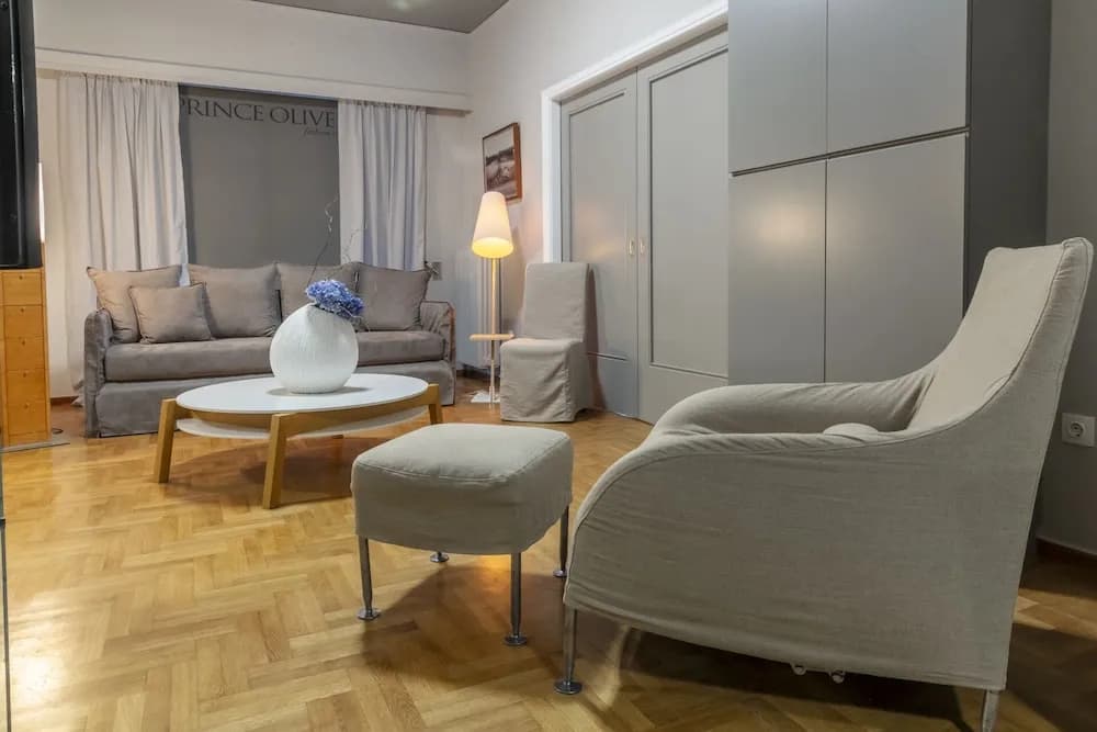 Prince Oliver Grand Apartment - photo 4