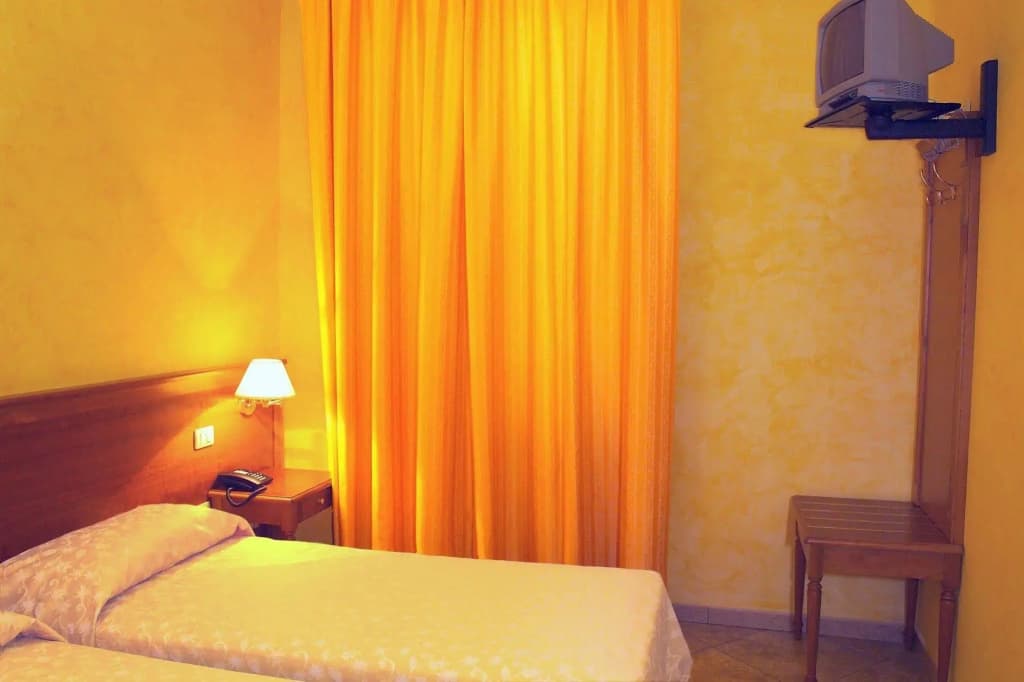 Hotel Kriss - photo 4