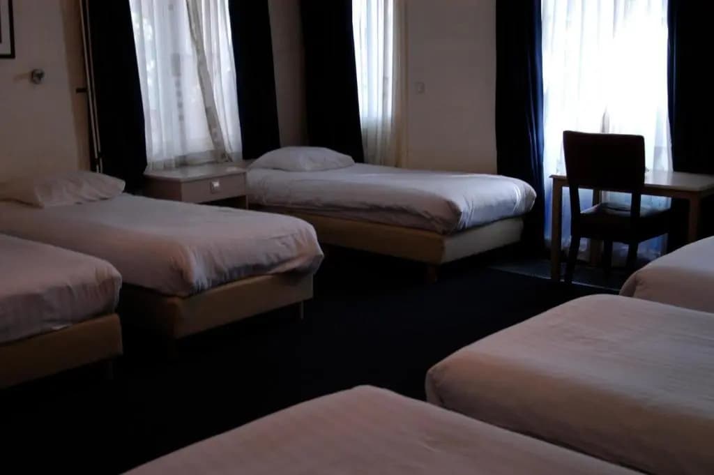 Hotel 83 - photo 4