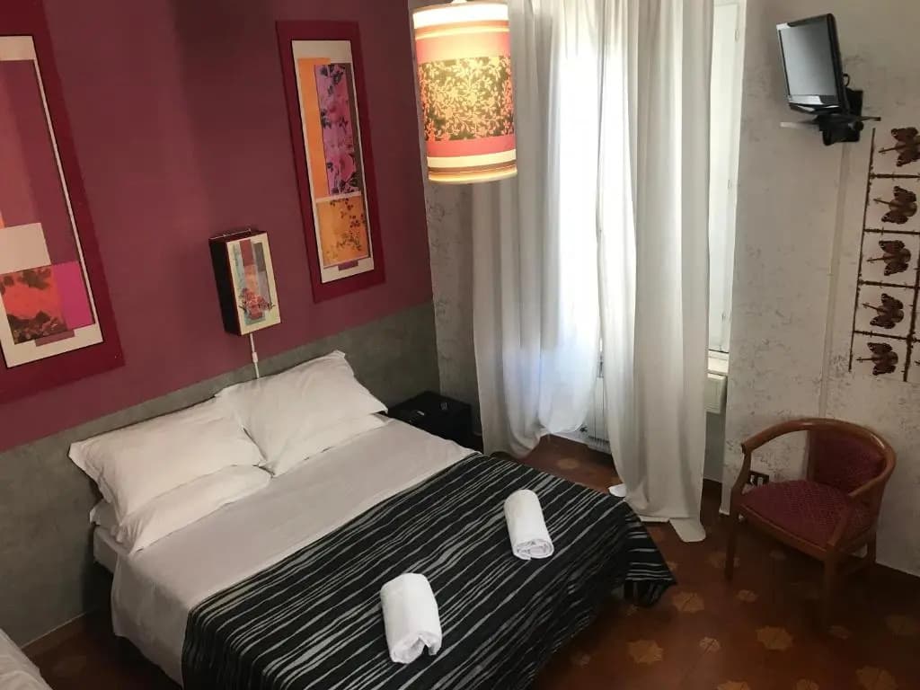 Roma Room Hotel - photo 2