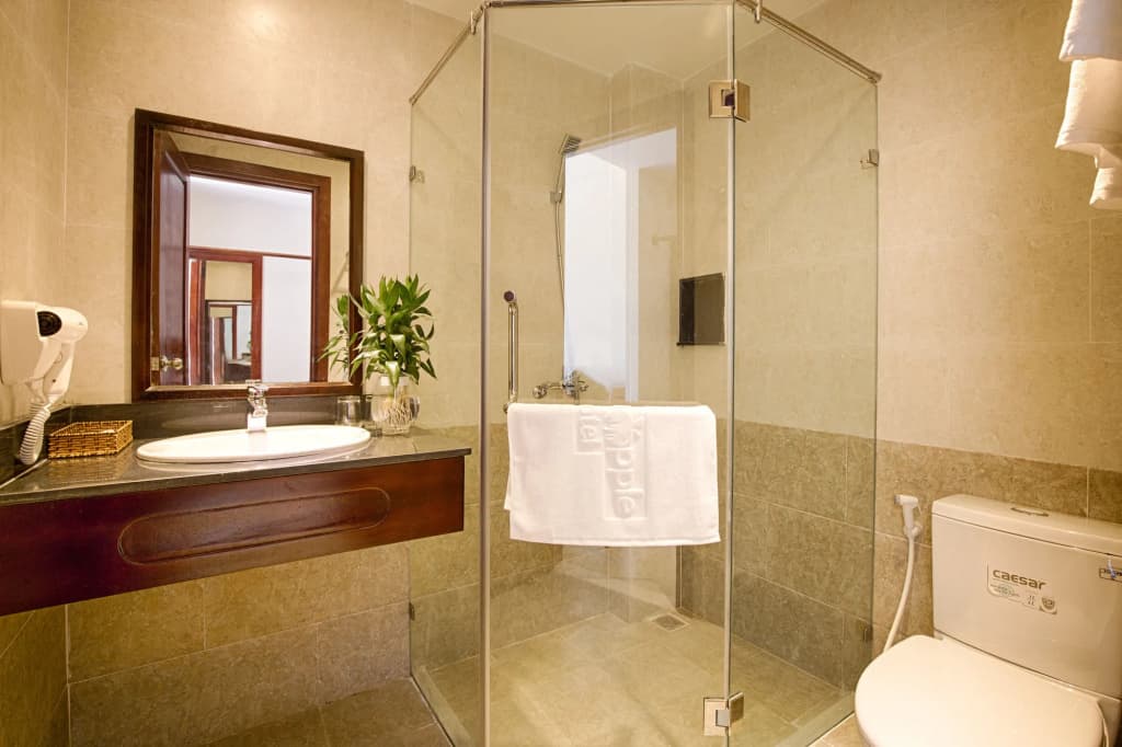 Green Apple Hotel - photo 7