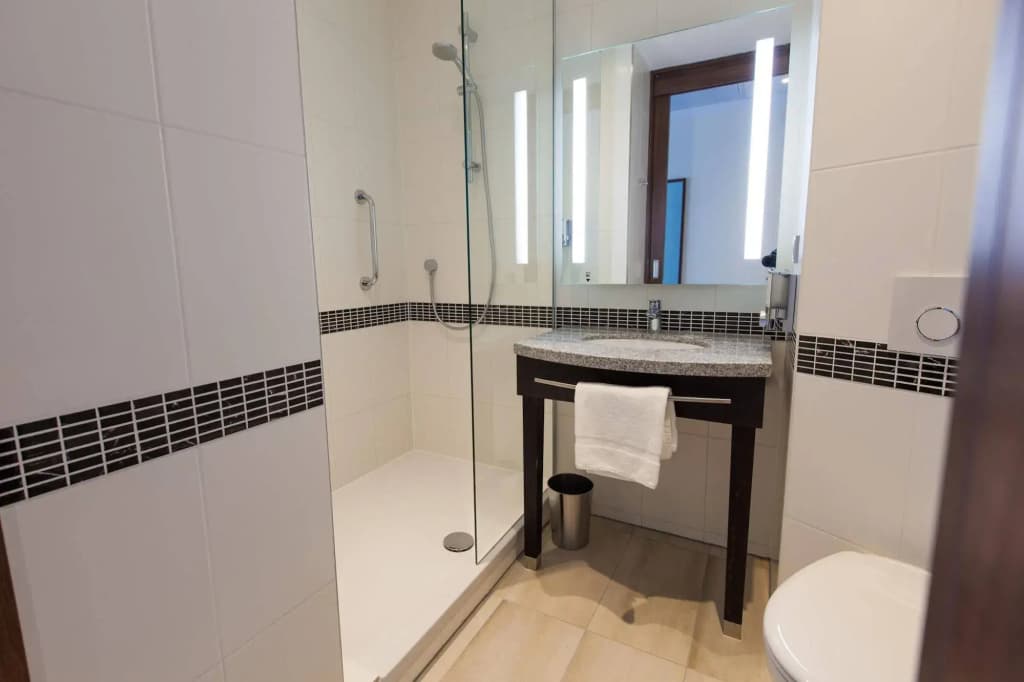 Hampton by Hilton Amsterdam Centre East - photo 10