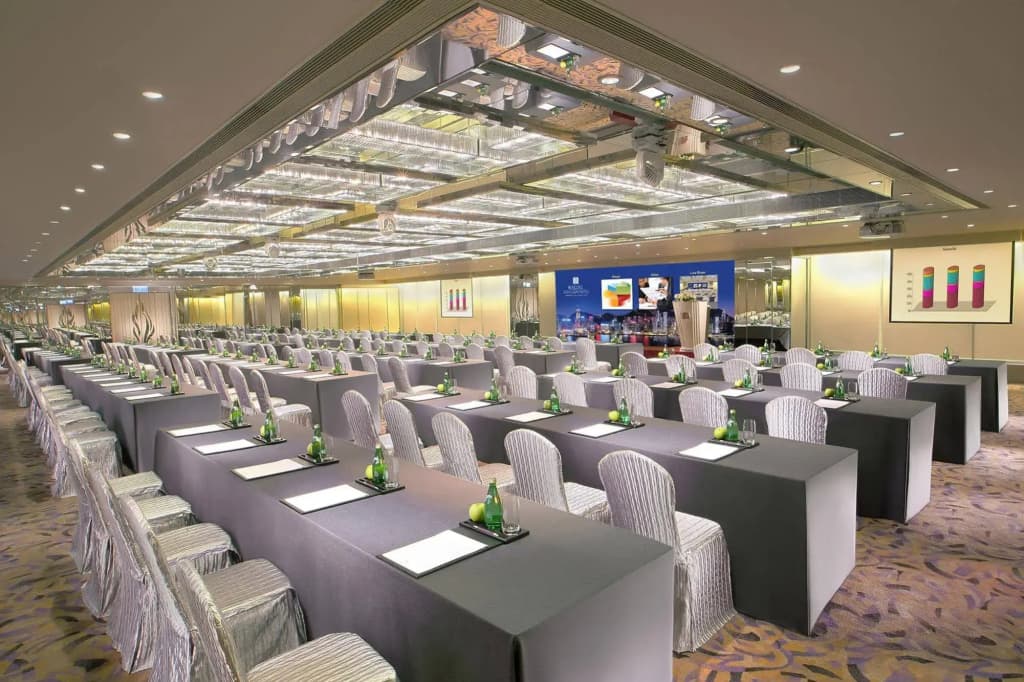 Regal Kowloon Hotel - photo 20