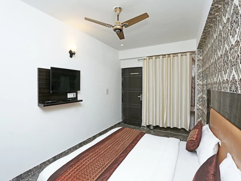 OYO 11405 Hotel Tej Palace - photo 24