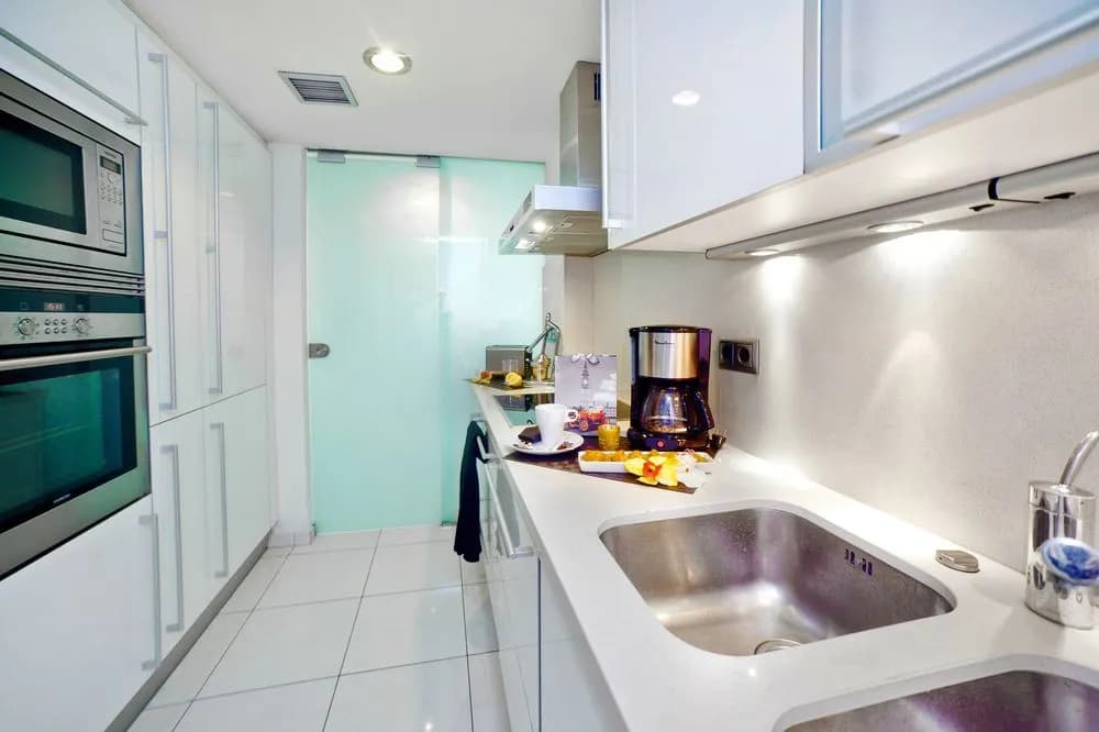 Victoria City Center 1 Downtown Luxury Duplex - photo 13