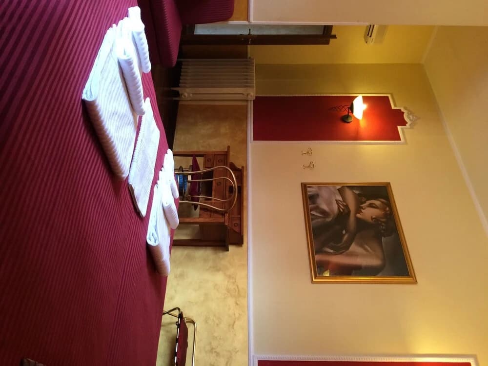 Tamara's Suites - photo 11