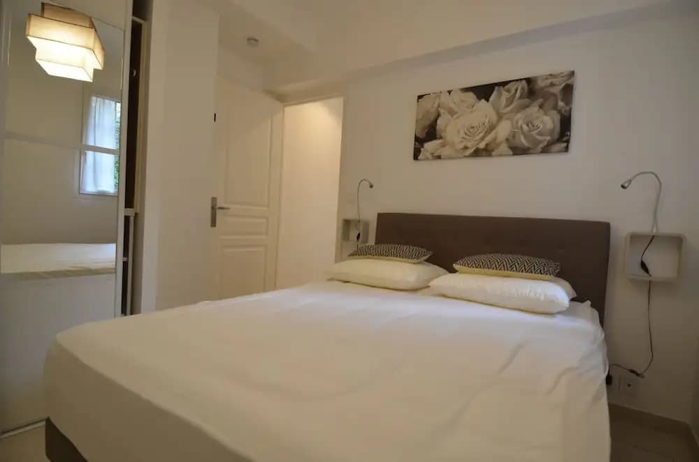 Amazing apartment 4 persons with big Terrace in Carré d'Or district in Nice - photo 3