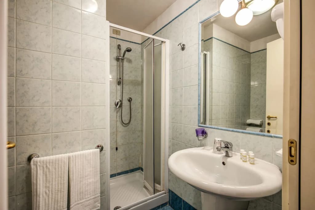 Hotel Laura - photo 9