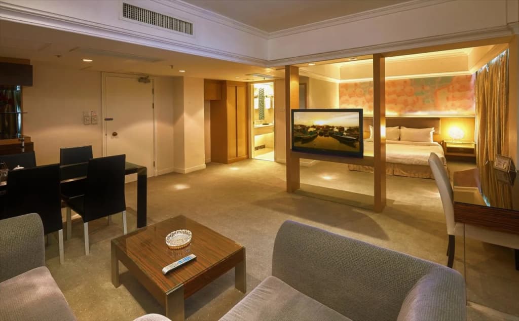 Warwick Hotel - photo 13