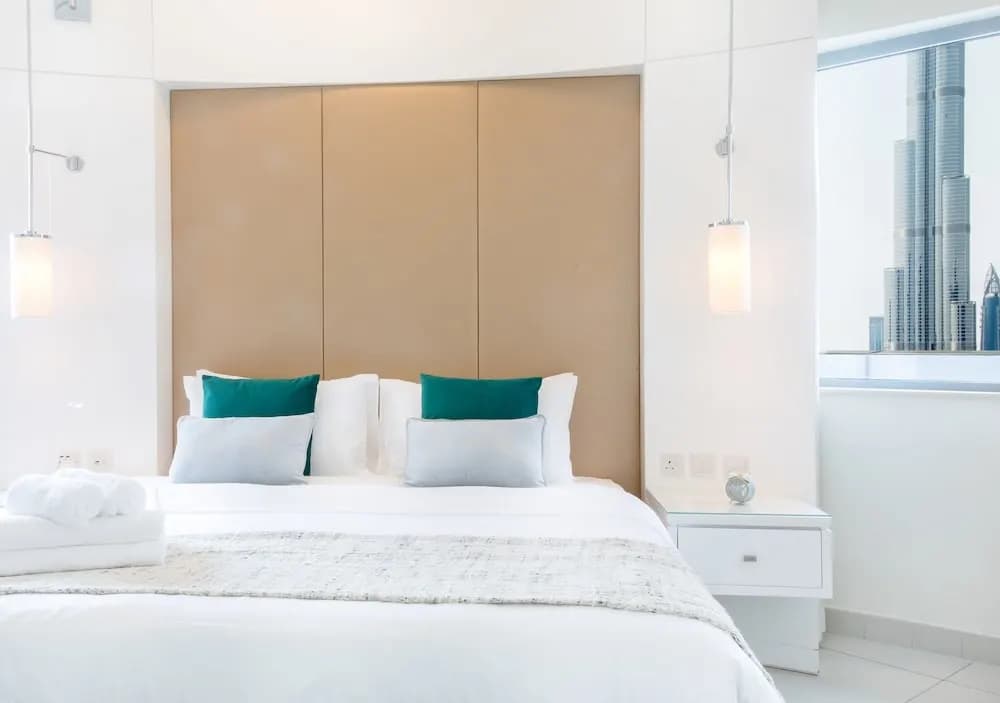Maison Privee - Luxury Urban Retreat w/ Burj Khalifa Views - photo 2