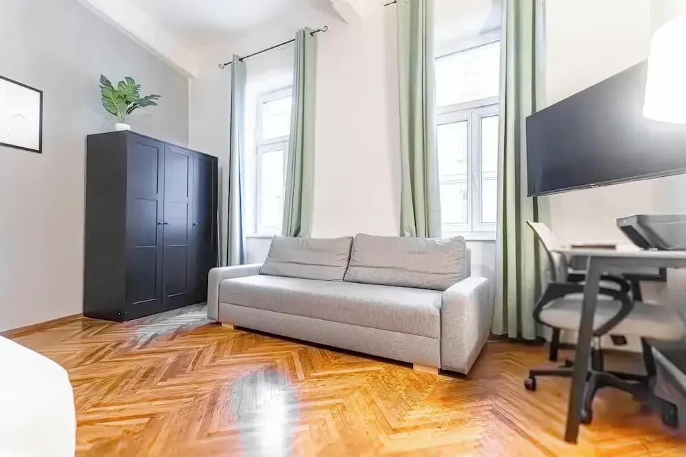 Elegant 1BR Apt Steps from Praterstern - photo 2