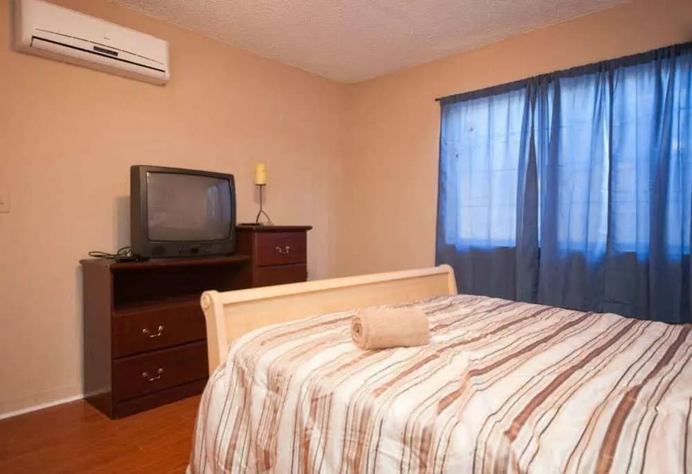 The Laurels Vacation Home - photo 4