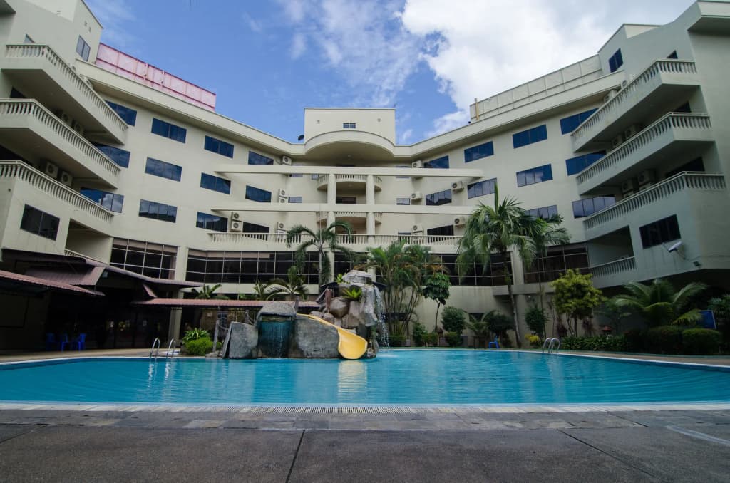 Coral Bay Resort - photo 11