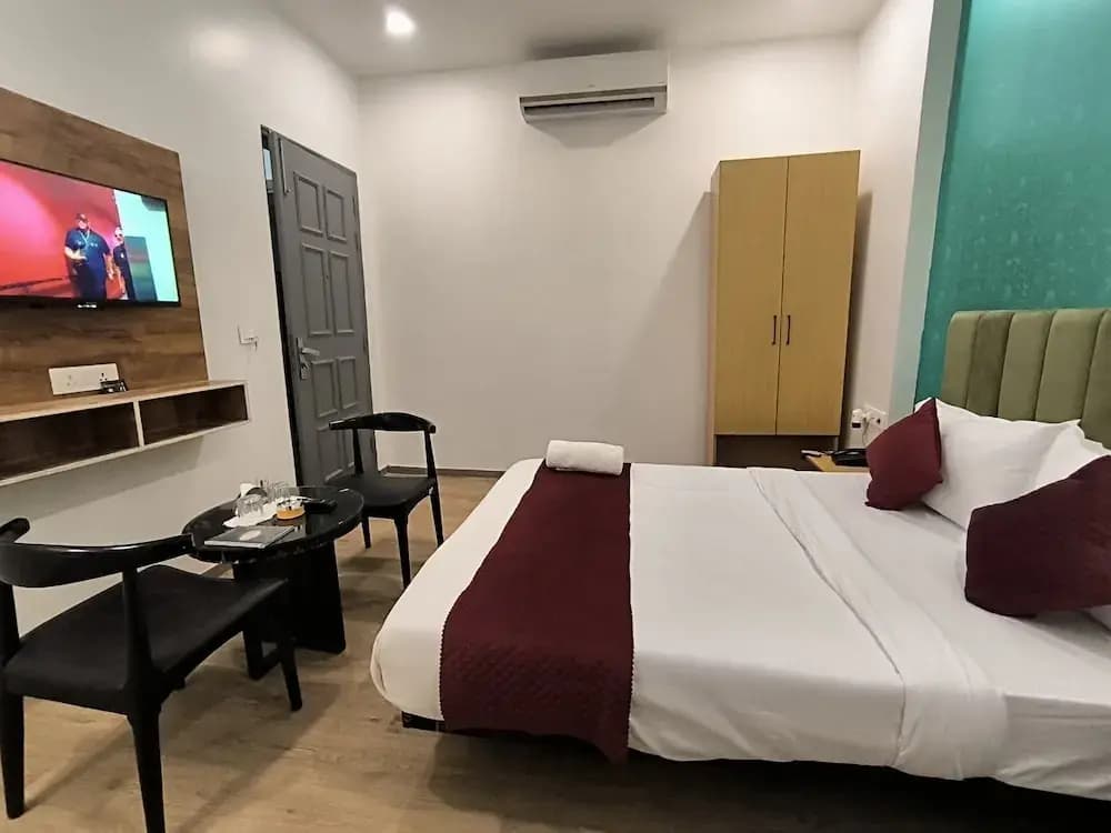 Hotel 7 Star - photo 2
