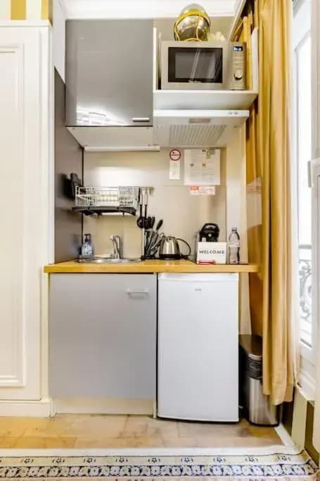 Renovated 23 2br 6p Champs Elysees-Arc de Triomphe - photo 4