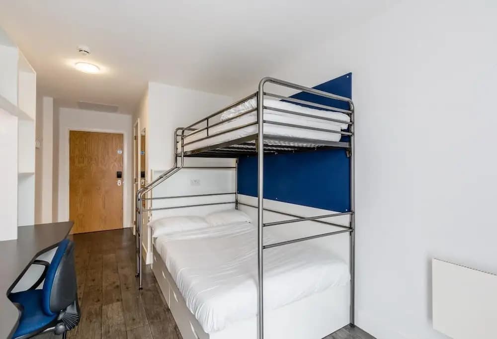 Destiny Student Holyrood - Campus Accommodation - photo 4