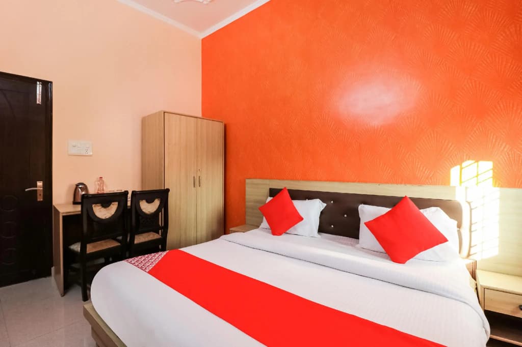 OYO 71136 Westend Suites - main photo