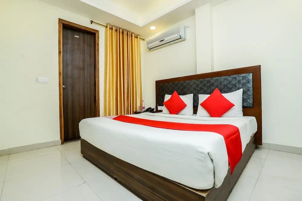 Hotel Krone Delhi - photo 3